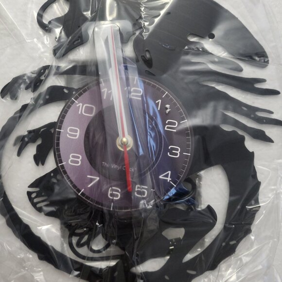 NEW Alien LED Vinyl Record Wall Clock 12" with 7 Colors Changing - Picture 3 of 5